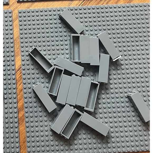 STRICTLY Briks Brik Tower 4 Baseplates + 30 Stackers - Picture 4 of 6